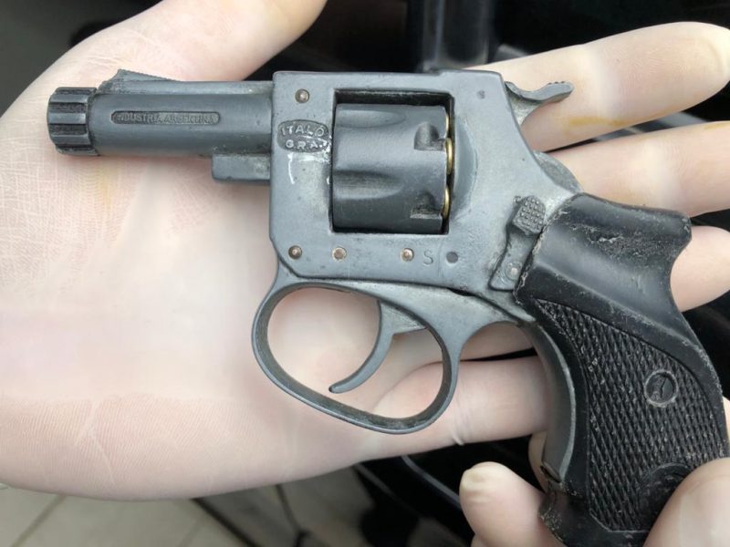 Rev&oacute;lver foi apreendido pela pol&iacute;cia na Opera&ccedil;&atilde;o Contagem Regressiva – Foto: PF/Divulga&ccedil;&atilde;o/ND