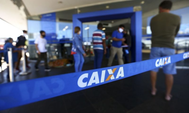 Dinheiro do abono será depositado na conta corrente informada pelo trabalhador – Foto: Marcelo Camargo/Agência Brasil