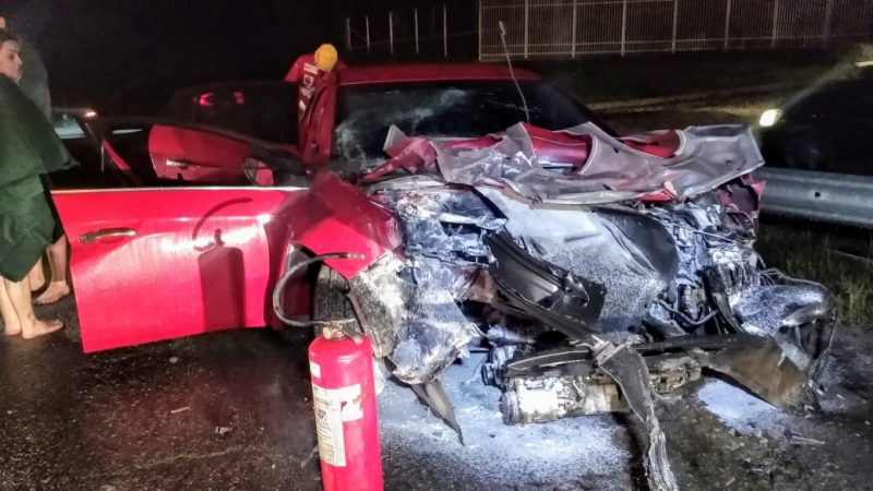 Motorista teria se perdido na curva e colidido na traseira do guincho – Foto: Jonathan Rocha/NDTV