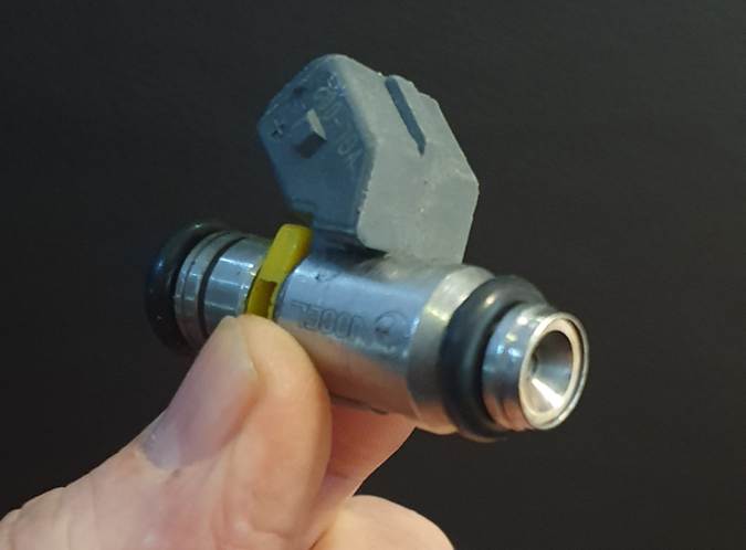 Bico injetor usado como solu&ccedil;&atilde;o inovadora do respirador. Foto: Divulga&ccedil;&atilde;o/Saulo G&uuml;ths/ND.