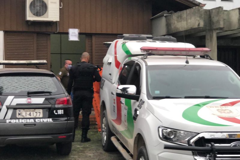 Detento conta como matou e arrancou coroa&ccedil;&atilde;o do colega de cela em Blumenau – Foto: Gabriela Milanezi/NDTV