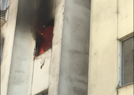 Inc&ecirc;ndio teve in&iacute;cio no quarto de duas crian&ccedil;as – Foto: Reprodu&ccedil;&atilde;o/Redes Sociais