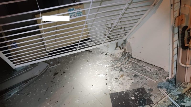 O acidente aconteceu por volta da 1h16 desta ter&ccedil;a-feira (8) – Foto: Pol&iacute;cia Militar/ND