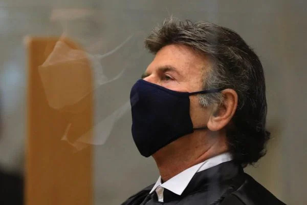 Presidente do STF, Luiz Fux comunicou que testou positivo quatro dias ap&oacute;s sua posse na presid&ecirc;ncia – Foto: IGO ESTRELA/METR&Oacute;POLES