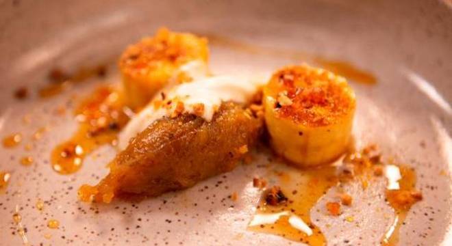 Como sobremesa, Cesar apostou em uma bananada com coentro – Foto: Divulga&ccedil;&atilde;o/Record TV