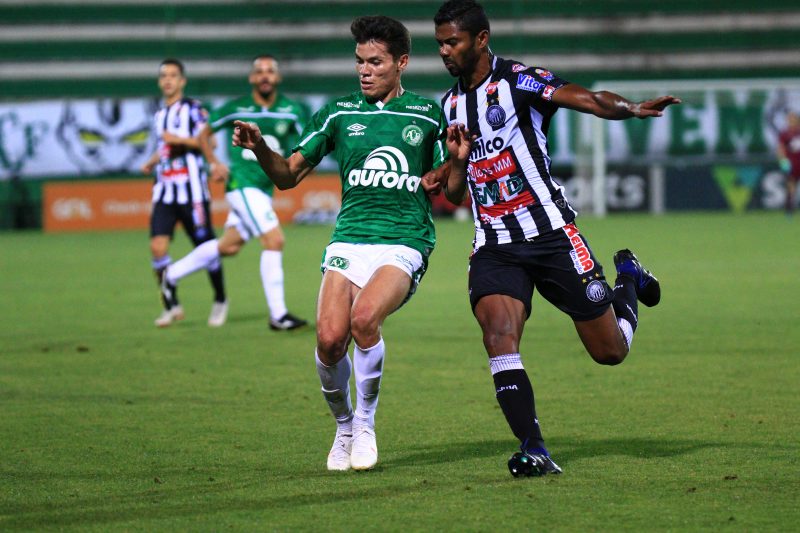 Chapecoense segue invicta e l&iacute;der do campeonato – Foto: M&aacute;rcio Cunha/ACF/Divulga&ccedil;&atilde;o