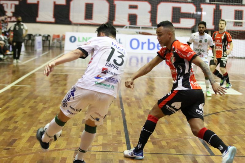 A vit&oacute;ria deste s&aacute;bado coloca o JEC a um jogo da lideran&ccedil;a – Foto: Juliano Schmidt/JEC/Krona
