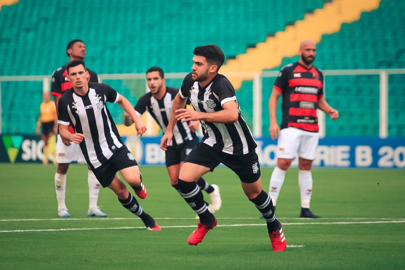 Figueirense goleia Oeste e conquista primeira vit&oacute;ria jogando em casa – Foto: Patrick Floriani/FFC/ND
