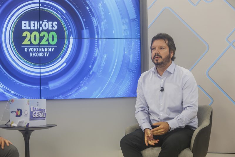 Candidato do PRTB &agrave;&nbsp;prefeitura de Florian&oacute;polis, Alex Brasil, disputa sua primeira elei&ccedil;&atilde;o e promete a cria&ccedil;&atilde;o da Secretaria do Mar. – Foto: Anderson Coelho/ND