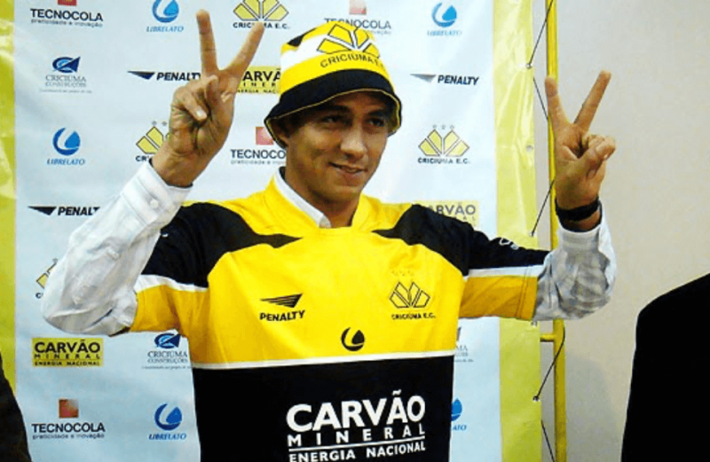 Jardel na apresenta&ccedil;&atilde;o do Crici&uacute;ma – Foto: Foto: Divulga&ccedil;&atilde;o