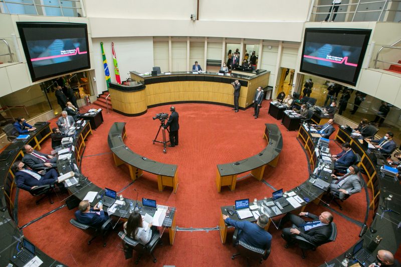 Plen&aacute;rio da Alesc ser&aacute; palco de julgamento do primeiro pedido de impeachment de Carlos Mois&eacute;s. – Foto: Rodolfo Esp&iacute;nola /Ag&ecirc;ncia AL/Divulga&ccedil;&atilde;o/ND
