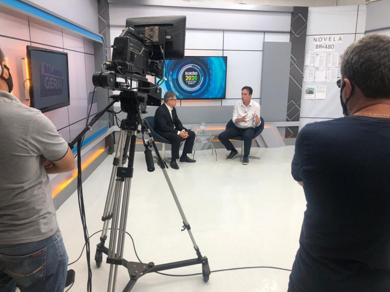 Claudio Vignatti foi o quarto candidato entrevistado em Chapec&oacute;. – Foto: Willian Ricardo/ND