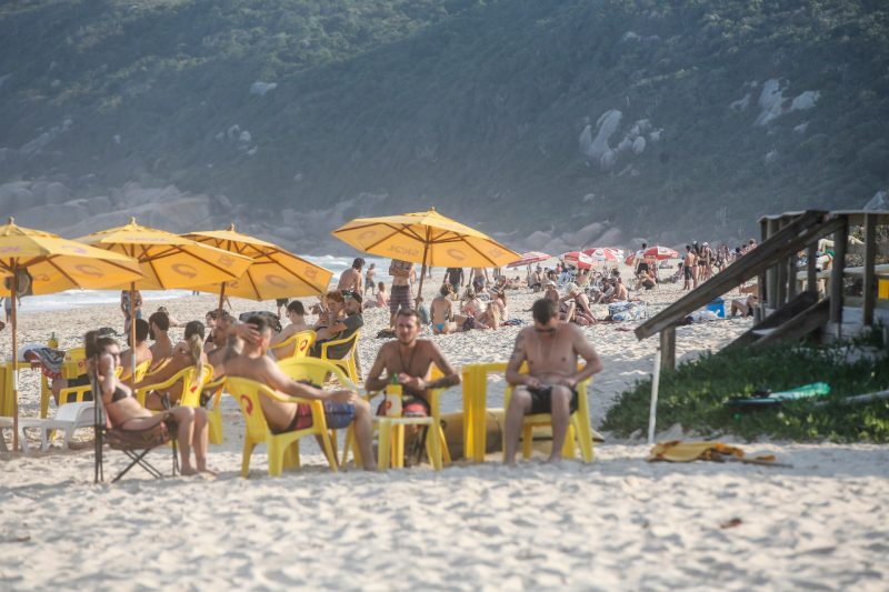 Praia Mole é a mais cara do Leste de Florianópolis para se passar um dia na temporada de verão - Foto: Anderson Coelho/ND