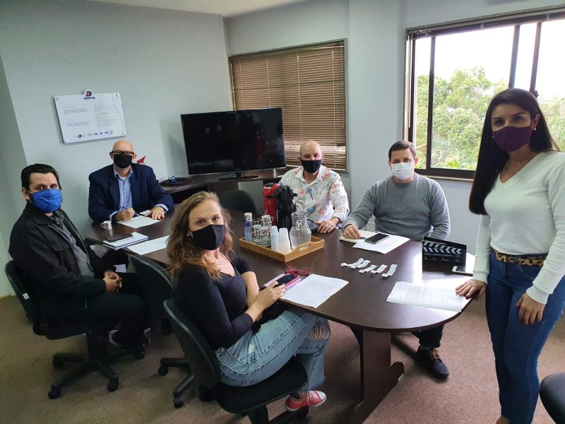 NDTV Record entrevista candidatos &agrave; prefeitura de Itaja&iacute; – Foto: NDTV