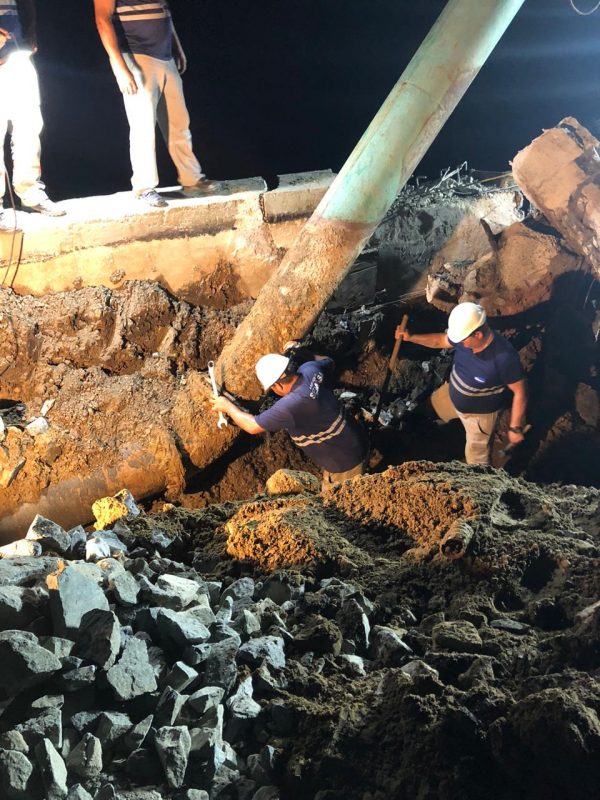 Itaja&iacute; fica sem &aacute;gua pot&aacute;vel devido a vazamento na tubula&ccedil;&atilde;o subterr&acirc;nea – Foto: Semasa