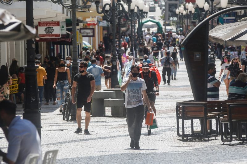 movimento no Centro de Florianópolis
