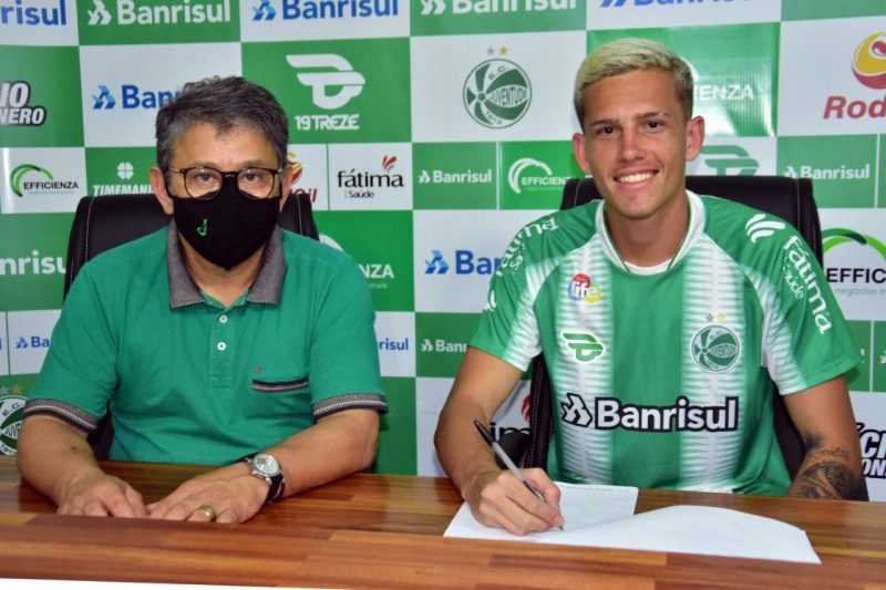 Alessandro &eacute; mais um jovem da regi&atilde;o que vai tentar a sorte em times de outros estados – Foto: Nagib Di Pieri/Divulga&ccedil;&atilde;o/ND