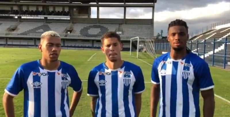 Da Silva, Jo&atilde;o Vitor e J&ocirc;, autores dos gols do Ava&iacute; na vit&oacute;ria diante do Corinthians – Foto: Pedro Henrique/reprodu&ccedil;&atilde;o/Ava&iacute;