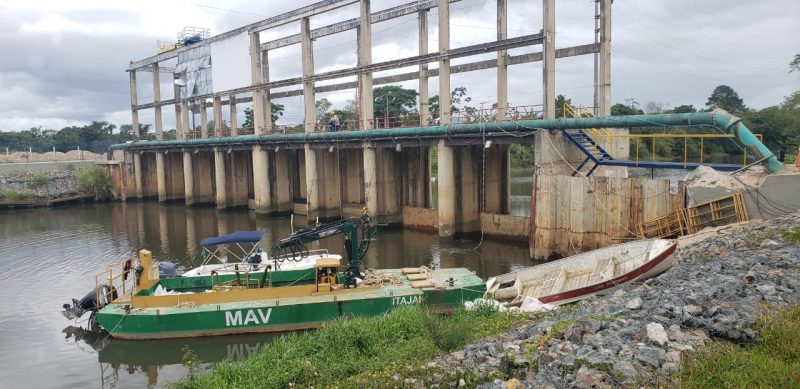 Salinidade da &aacute;gua de Itaja&iacute; chegou a mais que o dobro do n&iacute;vel de potabilidade. – Foto: Semasa