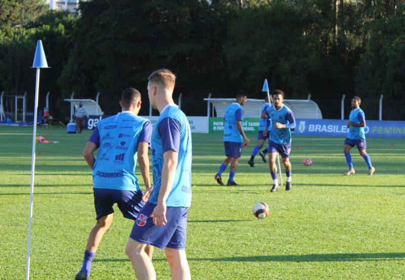 Ca&ccedil;adorense come&ccedil;ou a pr&eacute;-temporada em setembro – Foto: Emerson Sell/Ca&ccedil;adorensr