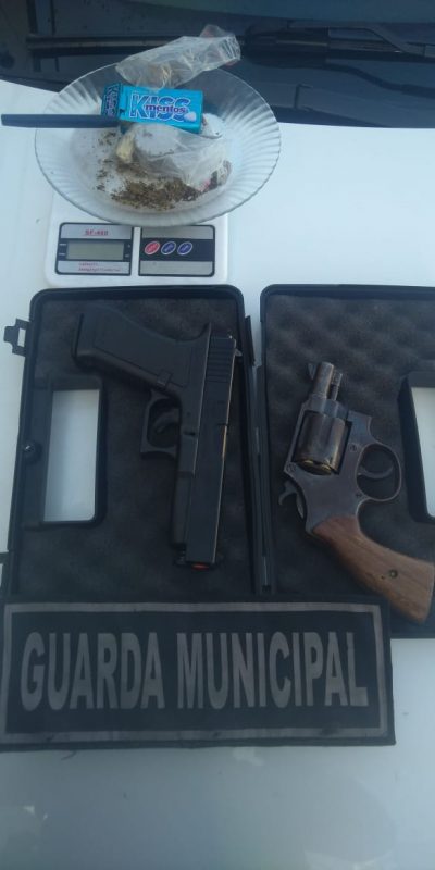 Adolescente leva tiro no rosto em bar em Balne&aacute;rio Cambori&uacute;. – Foto: Divulga&ccedil;&atilde;o/GMBC