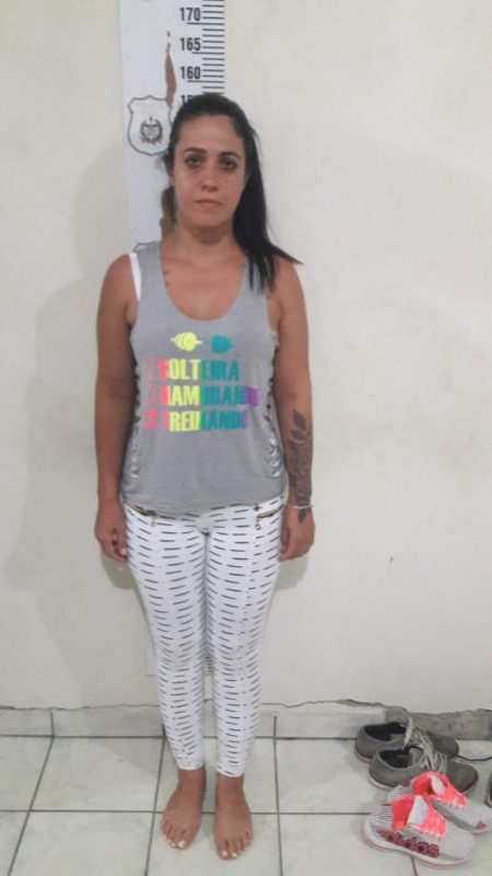 Candidata a vereadora em Blumenau &eacute; presa em flagrante em casa onde havia maconha e R$ 17 mil em esp&eacute;cie – Foto: Divulga&ccedil;&atilde;o/Pol&iacute;cia Civil