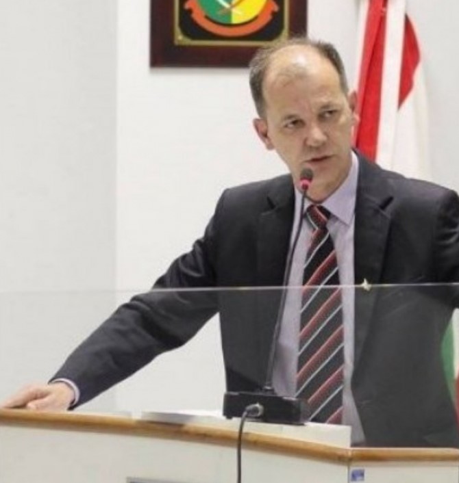 Luiz Antônio de Campos é vereador e candidato a prefeito de Garopaba