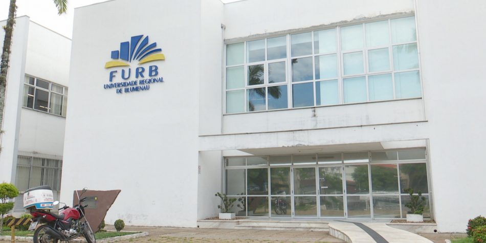 Furb coloca ultra congeladores à disposição de Blumenau para armazenar ...