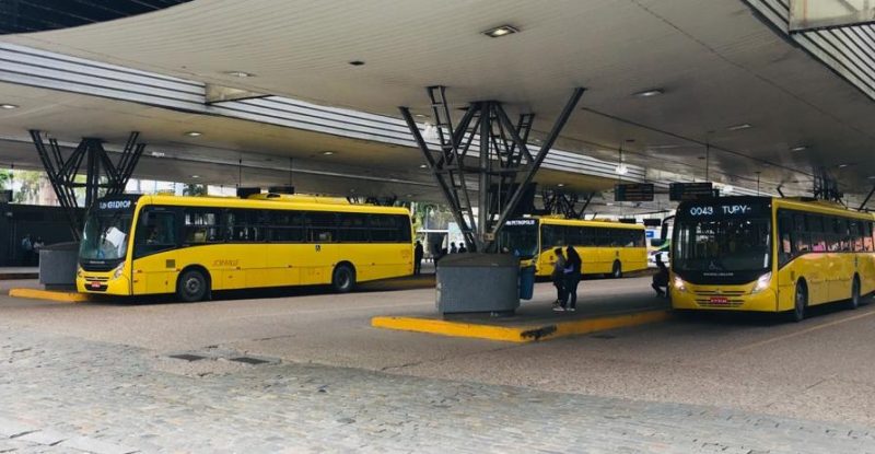 Prefeitura tamb&eacute;m aumentou a capacidade de lota&ccedil;&atilde;o nos &ocirc;nibus para 50% – Foto: Raquel Schiavini Schwarz