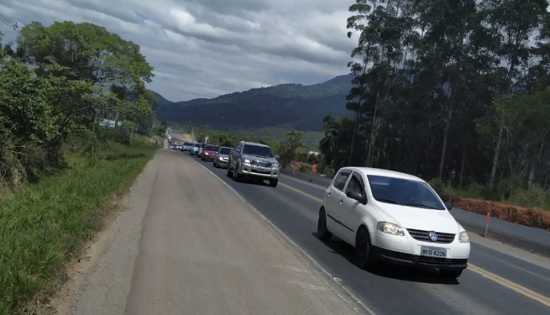 PRF registra fluxo intenso na BR-470, em Indaial – Foto: PRF Blumenau/Divulga&ccedil;&atilde;o