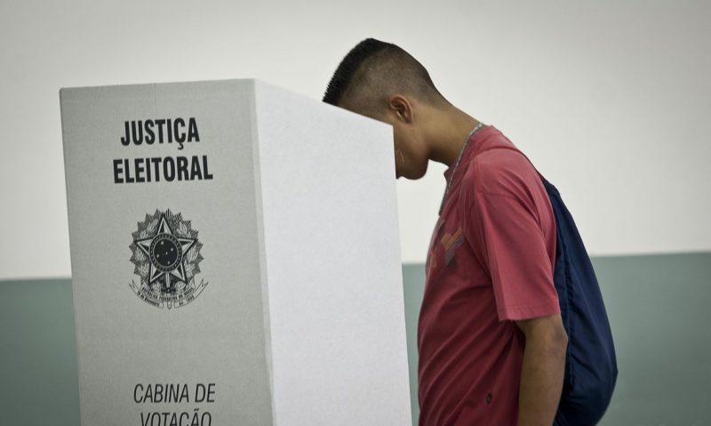 Em 2020, o uso da m&aacute;scara ser&aacute; obrigat&oacute;rio durante todo o processo de vota&ccedil;&atilde;o – Foto: Arquivo/Ag&ecirc;ncia Brasil/ND