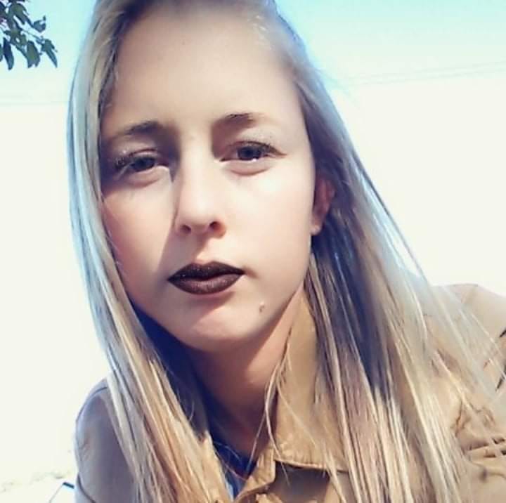 Ariane Isabel Tenfen Mendes foi morta pelo companheiro em Águas Frias – Foto: Reprodução/Facebook