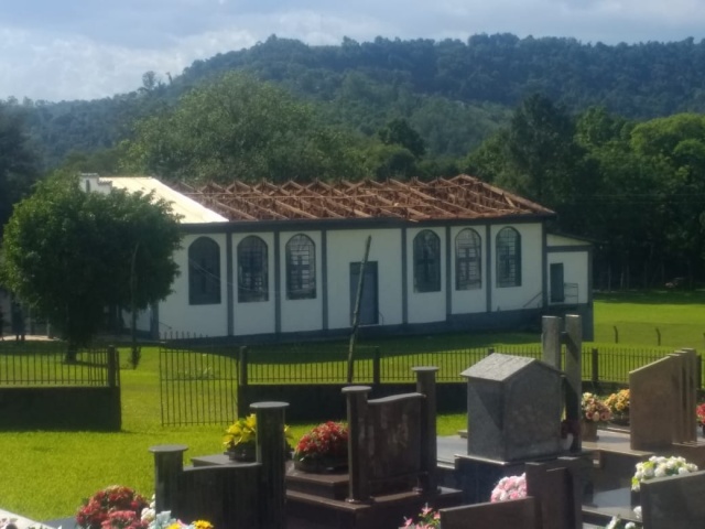 Chuva causa estragos na comunidade Linha Laranjeira – Foto: Corpo de Bombeiros