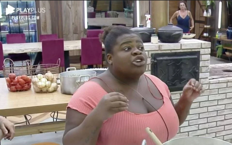 Nomes como Nicole Bahls, Gretchen, Viviane Araújo, Theo Becker, Andressa Urach, Mara Maravilha e Denise Rocha contribuíram muito para que a atração fosse um sucesso, graças às inúmeras confusões que estrelaram dentro do confinamento.  – Foto: Repodução/ND