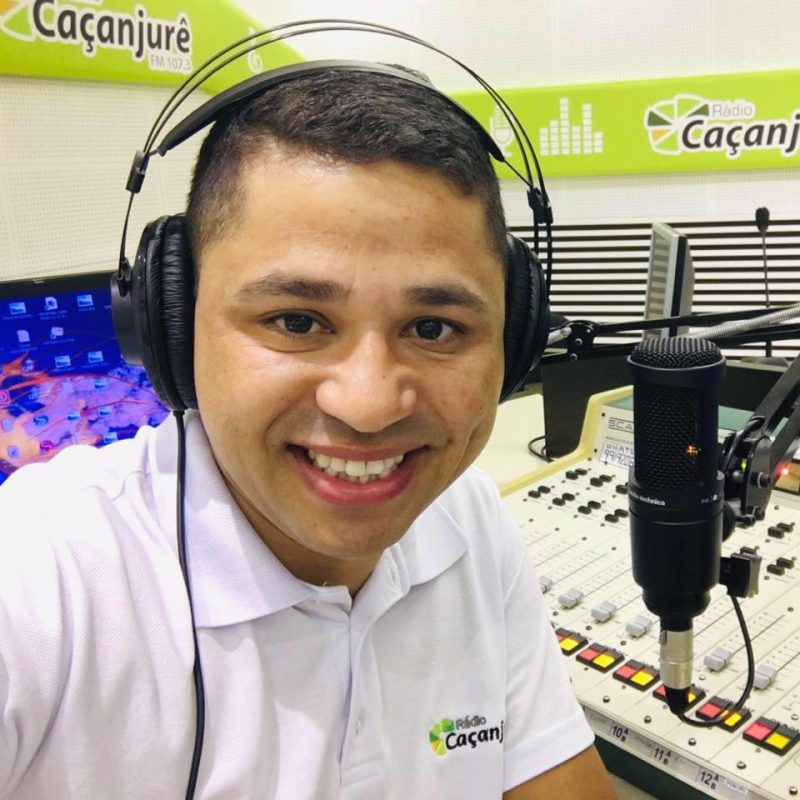 O radialista segue internado na UTI em estado grave. – Foto: Arquivo Pessoal/Reprodu&ccedil;&atilde;o do Facebook