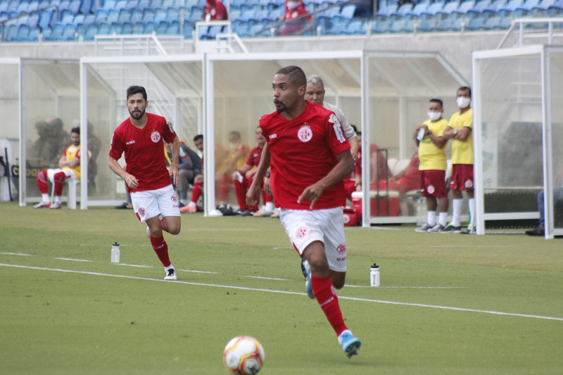 Renan Lu&iacute;s em a&ccedil;&atilde;o pelo Am&eacute;rica-RN – Foto: Am&eacute;rica-RN/Divulga&ccedil;&atilde;o