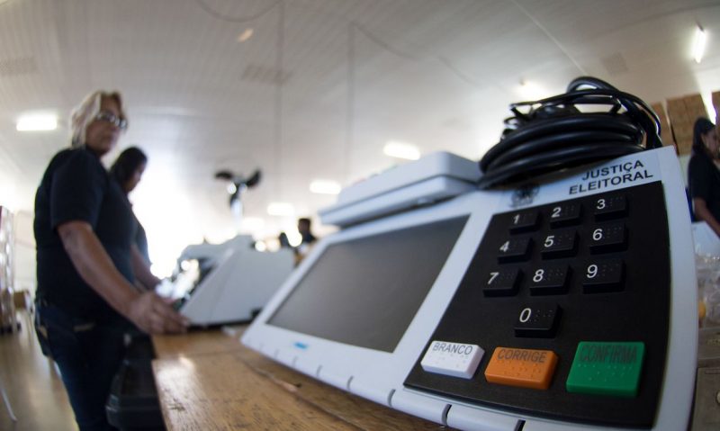 <span dir="ltr">“Democracia” é uma mulher da vida – mas, </span><span dir="ltr">em todo caso, é a “menos feia” desse hospício </span> – Foto: Marcelo Camargo/Agência Brasil/Divulgação/ND