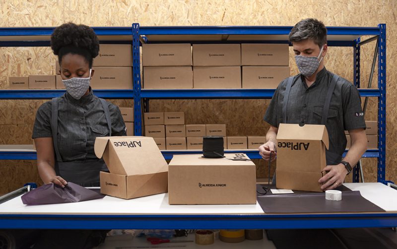 Rede de shoppings de Santa Catarina lan&ccedil;a marketplace in&eacute;dito. Cliente pode optar por retirar a compra no shopping ou receber em casa – Foto: Hermes Bezerra/Divulga&ccedil;&atilde;o/ND