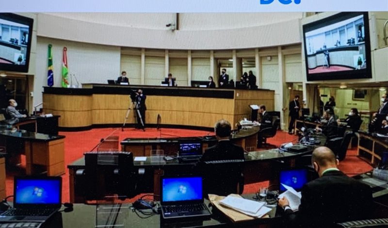 Com o julgamento no Tribunal Misto nesta sexta (27), Mois&eacute;s volta ao cargo em SC – Foto: NDTV