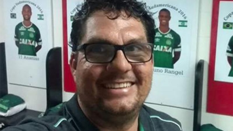Cocada: Anderson Donizette, conhecido como Cocada, tinha 37 anos e era roupeiro da Chapecoense. – Foto: Arquivo Pessoal
