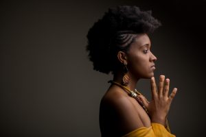 Cantora Dandara Manoela recebe Rincon Sapi&ecirc;ncia no Festival ARVO Foto: Divulga&ccedil;&atilde;o/UFSC