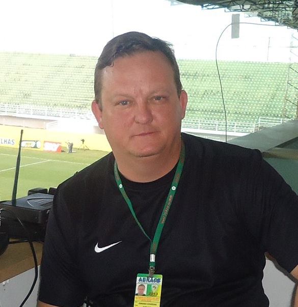 Fernando Doesse: Fernando Schardong tinha 48 anos e era narrador esportivo da Rádio Chapecó. Natural de Ibirubá começou na rádio Ibirubá, em 1985. Era coordenador de esporte da emissora. – Foto: Arquivo Pessoal