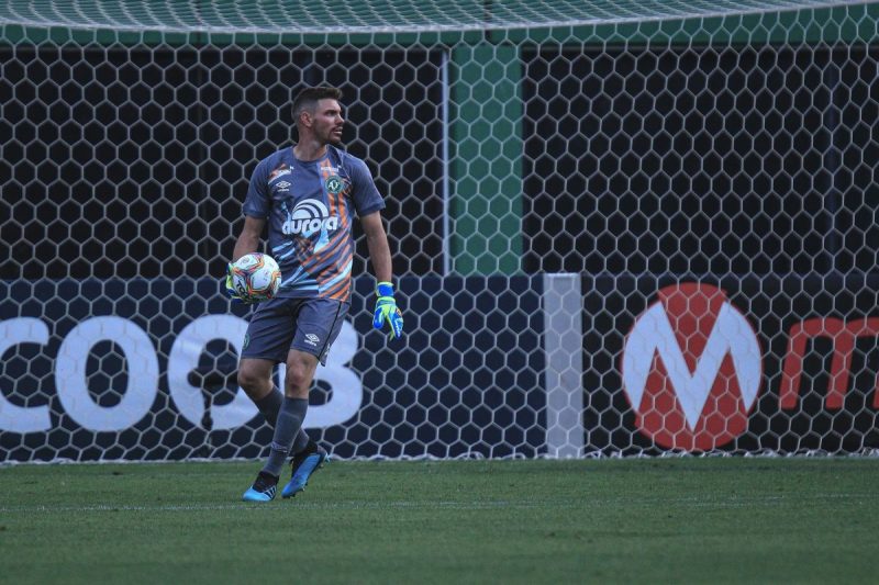 Goleiro Jo&atilde;o Ricardo, da Chapecoense; reserva imediato estar&aacute; fora a partir de agora – Foto: M&aacute;rcio Cunha / ACF/ ND