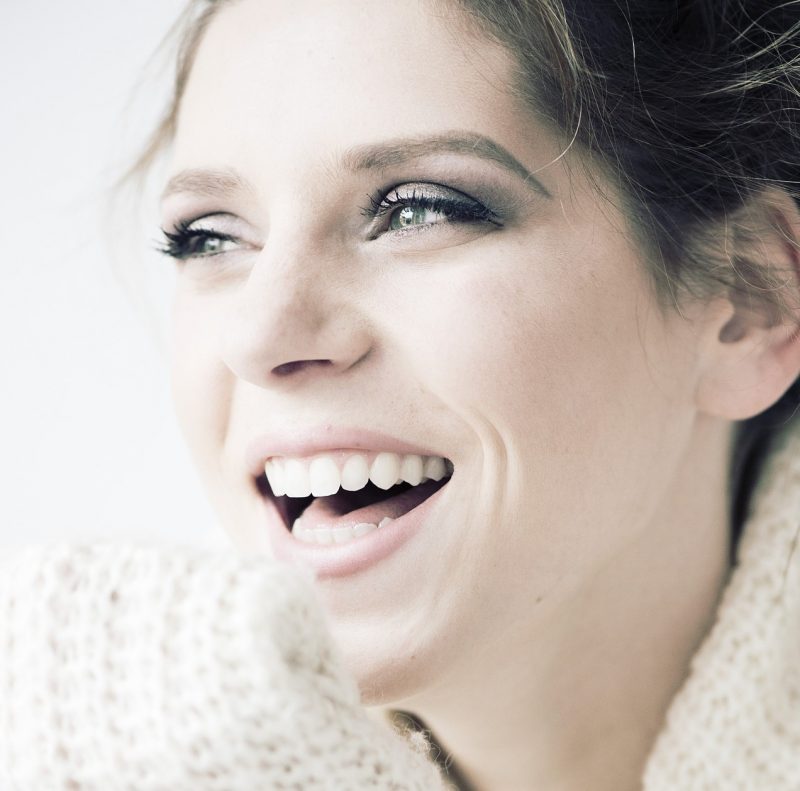 Implantes dentários ajudam a melhorar a qualidade de vida – Foto: Divulgação