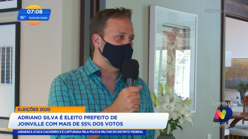 Adriano concedeu entrevista ao SC no Ar onde falou sobre os planos de governo – Foto: Reprodu&ccedil;&atilde;o/NDTV