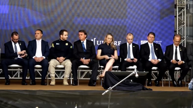 Bolsonaro autorizou a realização dos Cursos na pandemia – Foto: Divulgaçao