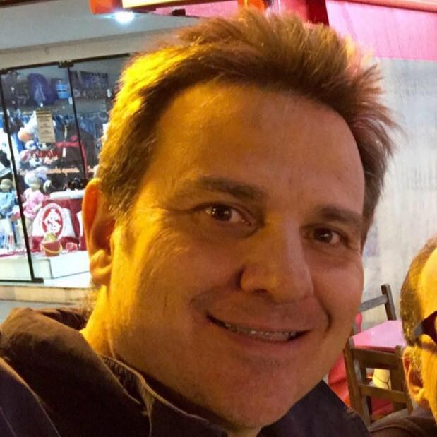 Ricardo Philippi Porto: tinha 45 anos integrava a diretoria da Chapecoense como secretário do Conselho Deliberativo do clube. Também era advogado. – Foto: Arquivo Pessoal
