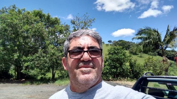 Hitler Luiz, 53 anos, morador de Santo Andr&eacute; (SP) – Foto: Arquivo pessoal/Metr&oacute;poles