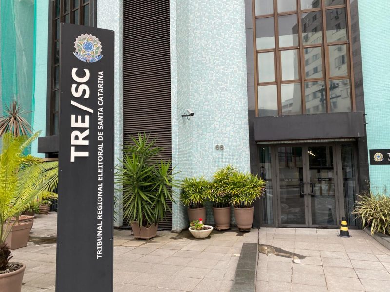 TRE-SC deve julgar todos os registros requeridos at&eacute; 12 de setembro – Foto: Gustavo Bruning/ND