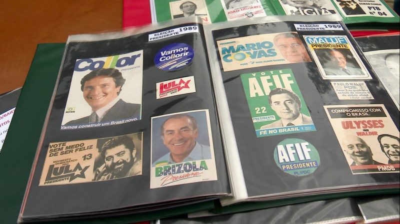 Os eleitores precisam se concentrar menos no álbum de figurinhas da infância e mais nas trocas de outubro do ano que vem no crucial “álbum eleitoral” – Foto: Reprodução / NDTV Blumenau